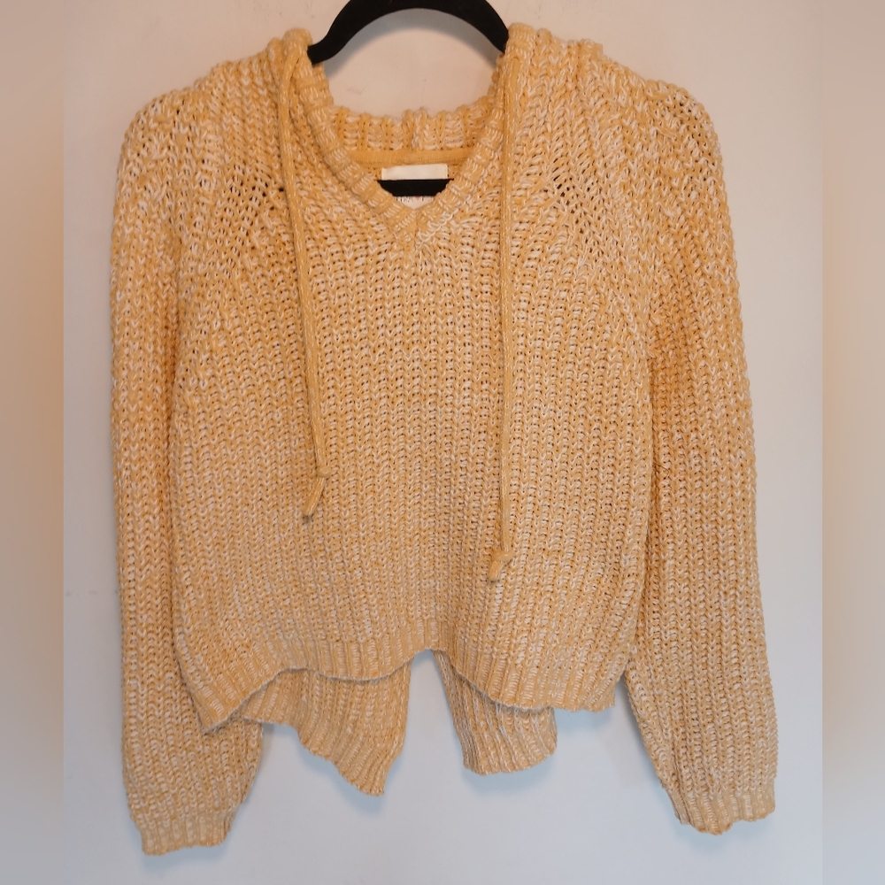 Ultra Flirt V-Neck Sweater - Cream